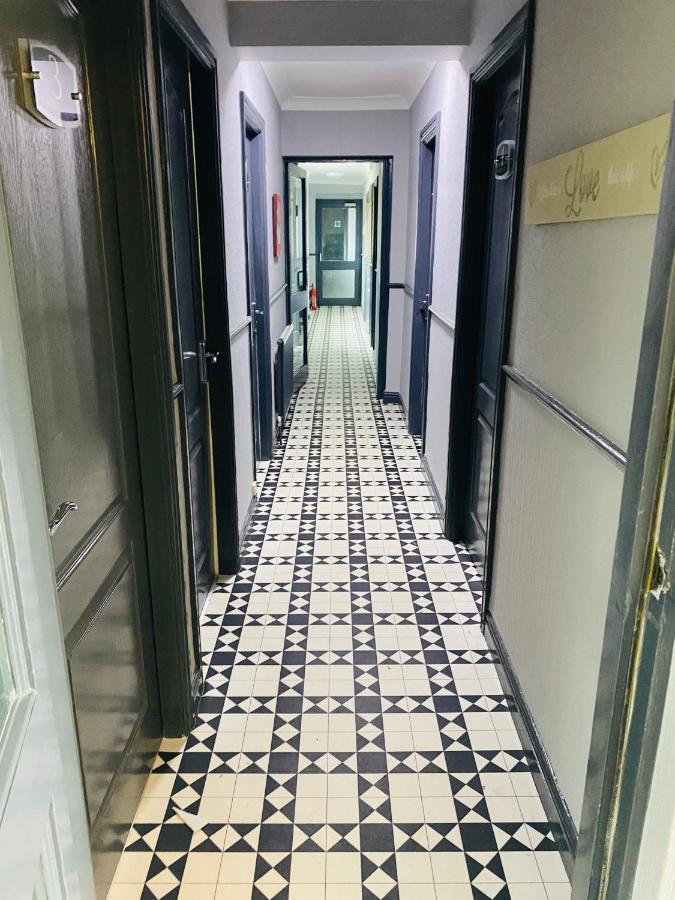 The Traxx Hotel バンガー エクステリア 写真