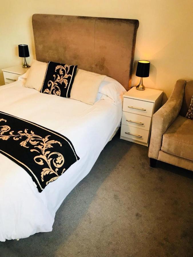 The Traxx Hotel バンガー エクステリア 写真